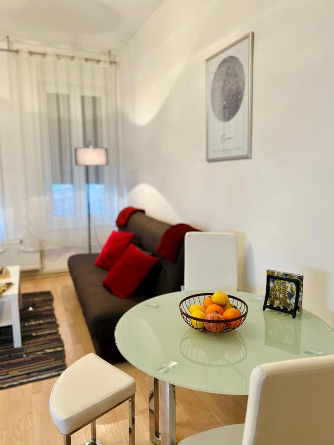 The Downtown Pearl Apartment Zagreb Bagian luar foto