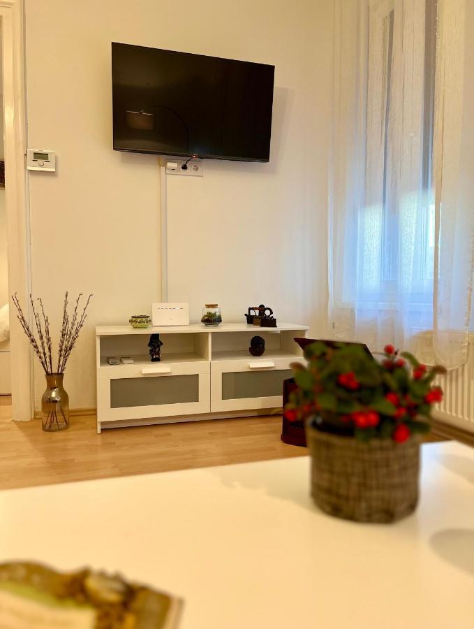 The Downtown Pearl Apartment Zagreb Bagian luar foto